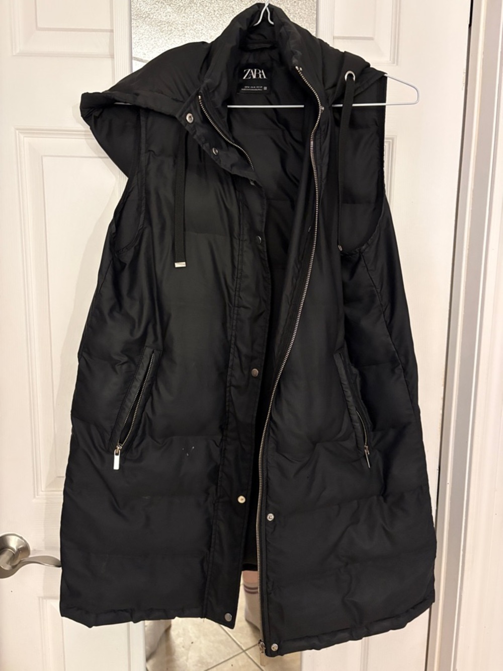 ZARA Black Hooded Quilted Puffer Vest